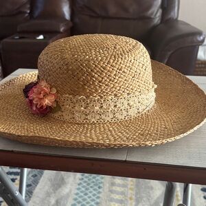Straw Sun Hat with Lace Band and Floral Accent - Natural